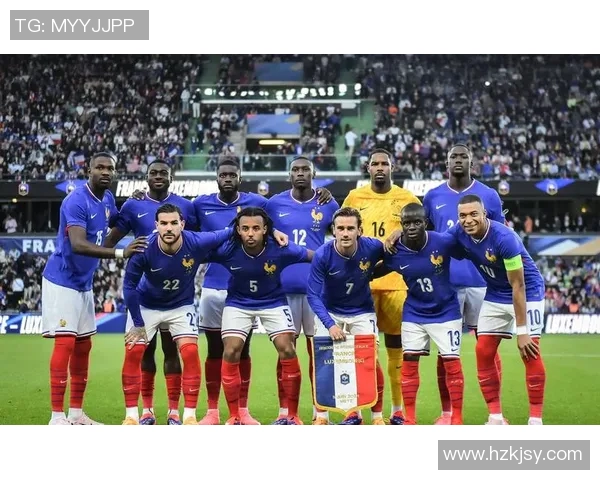 顶级足球明星过人技术揭秘：如何在赛场上轻松突破对手防线